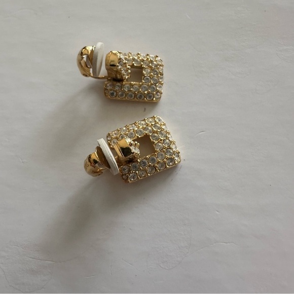 Swarovski Swan Couture Pave Crystal Gold Art Deco Drop Dangle Clip On Earrings - Picture 10 of 16